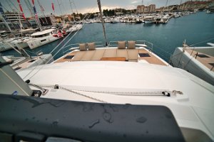 bali-58-fly-deck-003