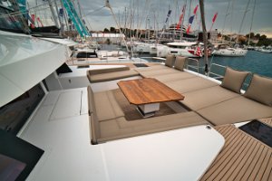 bali-58-fly-prendisole-prua-006