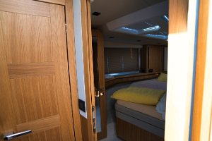 galeon-480-fly-bow-cabin-011