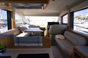 galeon-480-fly-salon-011