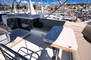 galeon-480-flybridge-002