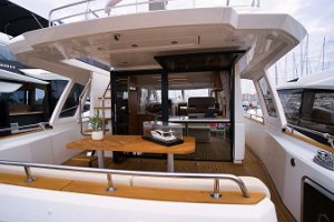 greenline-48-fly-deck-002