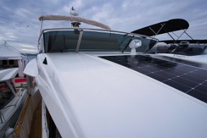 greenline-48-fly-deck-009