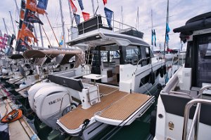 merry-fisher-1095-fly-serie2-charter-baza-biograd-002