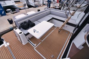 merry-fisher-1095-fly-serie2-exterior-004