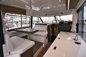 merry-fisher-1095-fly-serie2-interior-002