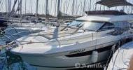 Bow, forward lounge - Prestige 520 Fly