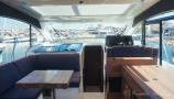 Sealine C390 - salon