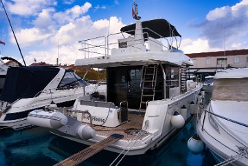 Swift Trawler 41 alla base di Pirovac, Sebenico Vista di poppa di 'Swift Home' a Pirovac. Pronto per esplorare l'arcipelago di Sebenico.