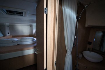 Master Cabin En-suite Access - Swift Trawler 41 Direct access from the master cabin to the private bathroom on this Beneteau yacht.