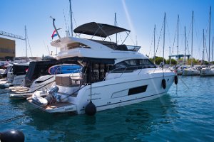 bavaria-virtess-fly-at-berth-001