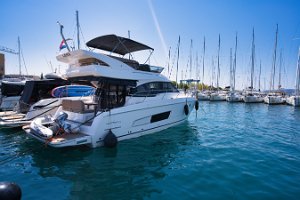 bavaria-virtess-fly-at-berth-002