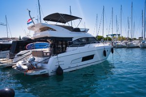 bavaria-virtess-fly-at-berth-003