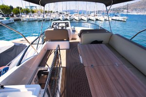 bavaria-virtess-420-fly-flybridge007