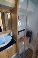 bavaria-virtess-42-fly-toilet-002